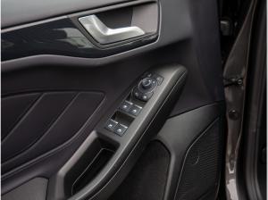 Ford Focus 1.0 EcoBoost ST-Line mit vielen Paketen