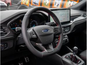 Ford Focus 1.0 EcoBoost ST-Line mit vielen Paketen
