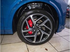 Audi Q6 e-tron SUV edition one blue quattro