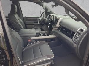 Dodge RAM 1500 Crew Cab Laramie Night MY25