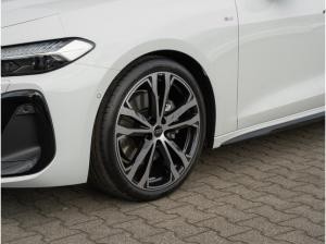 Audi A5 Avant 	 2 x S line TechPro NaviPro Pano HuD AHK