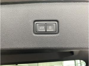 Audi RS Q8 Fahrw.p. adv StHz HUD PANO Laser 360 23