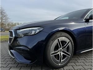 Mercedes-Benz E 220 d T-Modell AMG+AHK+DISTRONIC+KEYLESS+2 JAHRE GARANTIE