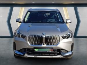 BMW iX1 eDrive20 xLine El. Panodach Navi Digitales Cockpit Memory Sitze Soundsystem HarmanKardon