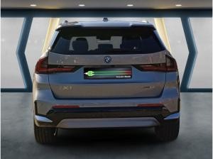 BMW iX1 eDrive20 xLine El. Panodach Navi Digitales Cockpit Memory Sitze Soundsystem HarmanKardon