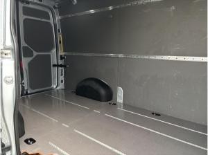 Volkswagen Crafter Kasten Mittel Hoch