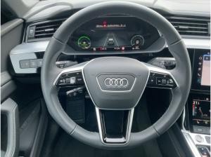 Audi Q8 e-tron 55 QU ADVANCED MATRIX+NAVI+HuD+AHK+21"