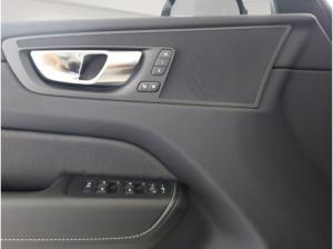 Volvo XC60 Plus Black Edition Plug-In Hybrid AWD T6 EU6d StandHZG Leder Digitales Cockpit