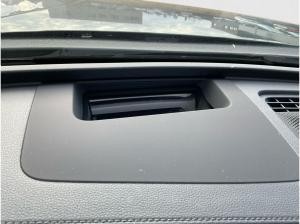 Volkswagen Passat Business 1.5 eHybrid DSG Kamera ACC DCC Navi AHK