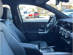 Mercedes-Benz B 200 Progressive Distronic Rückfahrkamera AHK