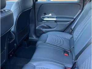 Mercedes-Benz B 200 Progressive Distronic Rückfahrkamera AHK