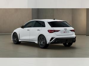 Audi RS3 Sportback Panoramadach Rückfahrkamera Designpaket rot I Wartung +42€