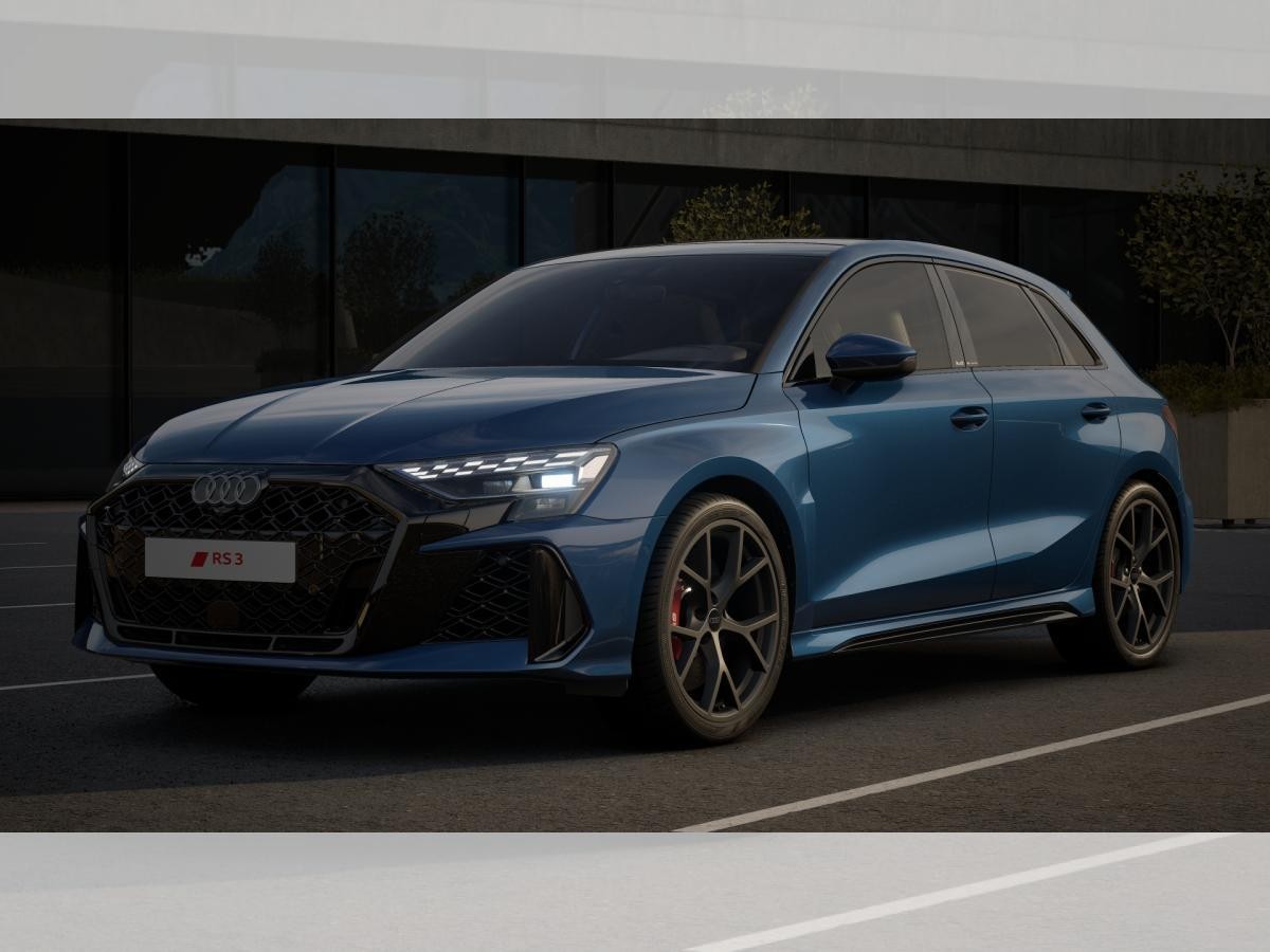 Audi RS3 Sportback Panorama Kamera Assistenzpaket Fahren + Parken I Wartung +42€