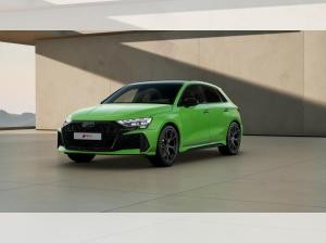 Audi RS3 Sportback Panoramadach Exterieur Carbon Rückfahrkamera Navi Assistenzpaket Fahren+Parken I Wartung +