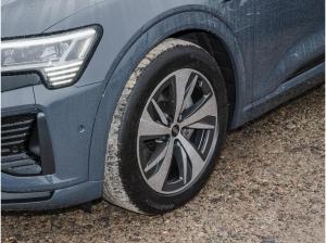 Audi Q8 Sportback 55 e-tron S line /Matrix/AHK/HuD/AC