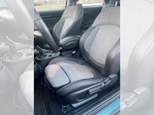 MINI Cooper SE mit Panoramadach