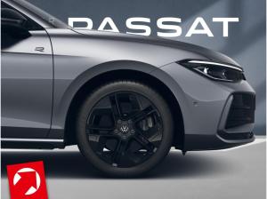 Volkswagen Passat Variant R-Line 1,5 eHybrid OPF 177 PS/ 115 PS DSG*AHK*WINTERRÄDER*NAVI*BLACKSTYLE*