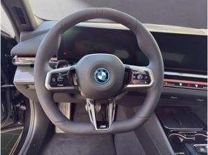 BMW i5 xDr.40 Limo.M-Sport Pro,Comf.-Pkt.,Panorama,Autobahnass.,uvm.