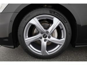 Audi A6 Avant 40 TDI quattro S line Matrix/P-Dach/RFK