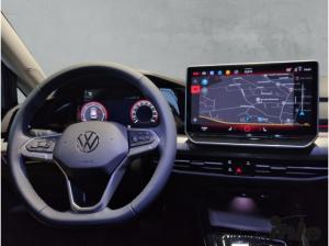 Volkswagen Golf VIII 2,0 TDI DSG Style AHK+18''+HEADUPDISPLAY