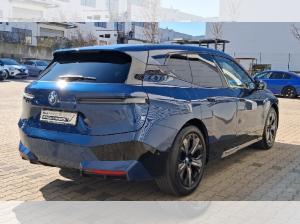 BMW ix 50 Skylounge 1000€ Ladeguthaben/Integralaktiv/Harman Kardon/Ad.Luftfederung
