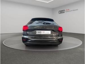 Audi Q2 S line 35 TDI qu. Matrix AHK Navi Teilleder