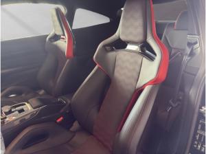 BMW M4 CS Coupe,Driv.Ass.,M Coump. Bremse,M Alcantaralenkrad,uvm.