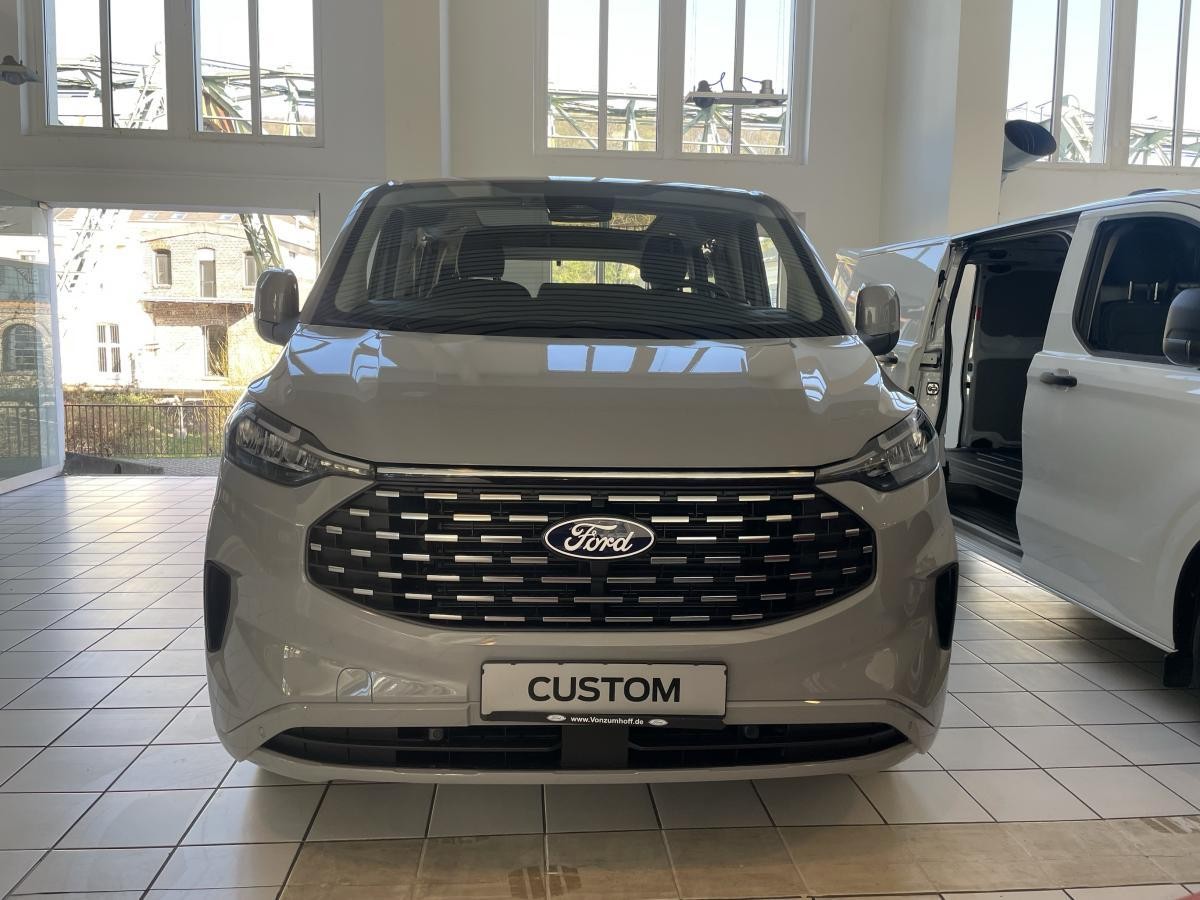 Ford Tourneo Custom Tourneo Custom Titanium AUTOMATIK 170 PS + Panoramadach inkls. Wartung & Verschleiß