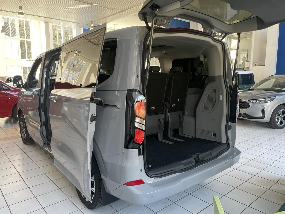 Ford Tourneo Custom Tourneo Custom Titanium AUTOMATIK 170 PS + Panoramadach inkls. Wartung & Verschleiß