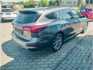 Ford Focus Turnier 1.0 ST-Line Navigation LED