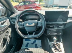 Ford Focus Turnier 1.0 ST-Line Navigation LED