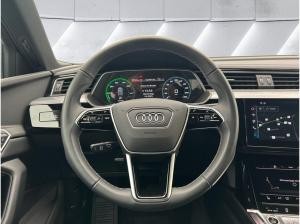 Audi Q8 e-tron 55 quattro advanced*HUD*AHK*MATRIX*NAVI-PLUS*LEDER*20ZOLL