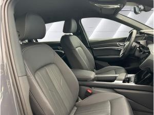 Audi Q8 e-tron 55 quattro advanced*HUD*AHK*MATRIX*NAVI-PLUS*LEDER*20ZOLL