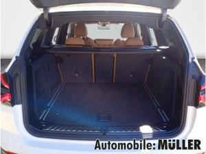 BMW X3 xDrive20d*AHK*RFK*HeadUpDisplay*HiFi*LED*DAB*