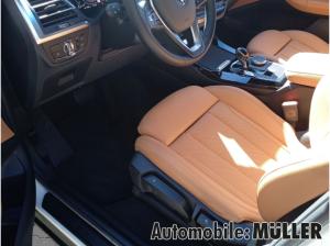 BMW X3 xDrive20d*AHK*RFK*HeadUpDisplay*HiFi*LED*DAB*