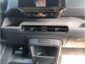 Volkswagen ID.Buzz ID. Buzz Cargo Motor: 150 kW (204 PS) 77 kWh Getriebe: 1-Gang-Automatikgetriebe