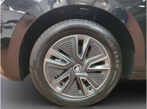 Skoda Fabia Tour 1.0 TSI DSG ACC LED DAB PDC