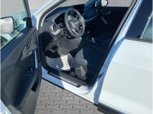 Audi Q2 35 TFSI S-tronic advanced ALLWETTER+NAVI+