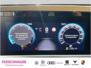 Volkswagen Passat Variant R-Line 150 PS DSG HUD AHK Navi Black Style
