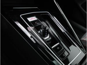 Volkswagen Golf GTI VIII 2.0 TSI DSG Black Style Pano Harman Kardon