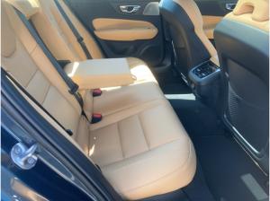 Volvo S60 B5 AWD Ultimate Dark Massage B+W Standheizun