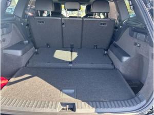 Volkswagen Tayron R-Line 2,0 l TSI 4MOTION DSG*WKR*PANO*7Sitz*BlackStyle*NAVI*AHK