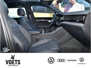 Volkswagen Touareg R-Line 3.0 TDI BLACK STYLE+PANO+MATIX