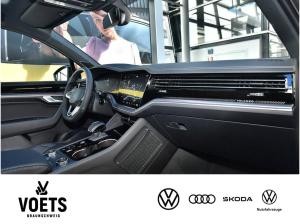 Volkswagen Touareg R-Line 3.0 TDI BLACK STYLE+PANO+MATIX