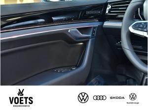 Volkswagen Touareg R-Line 3.0 TDI BLACK STYLE+PANO+MATIX