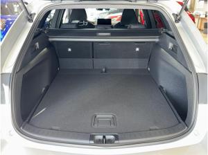 Suzuki Swace Ihr zuverlässiger Partner für jede Fahrt. Komfort und Effizienz vereint!