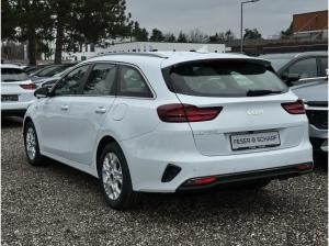 Kia Ceed SW Ceed Sportswagon 1.5T DCT7 VISION KOMFORT+ NAVI
