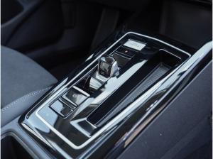 Volkswagen Golf Style 1,5l eHybrid OPF DSG / VLW