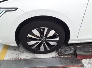 Volkswagen Golf VIII GOAL 1.5 TSI LED NAVI KAMERA KEYLESS