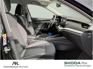 Skoda Octavia Combi 2.0 TDI Selection DSG LED Navi ACC RFK Keyless Smart Link